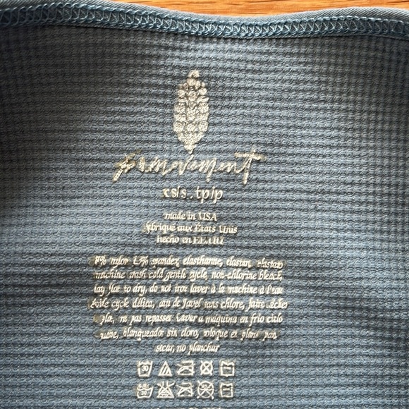 FP MOVEMENT XS/S cut it out shirt - Picture 3 of 4